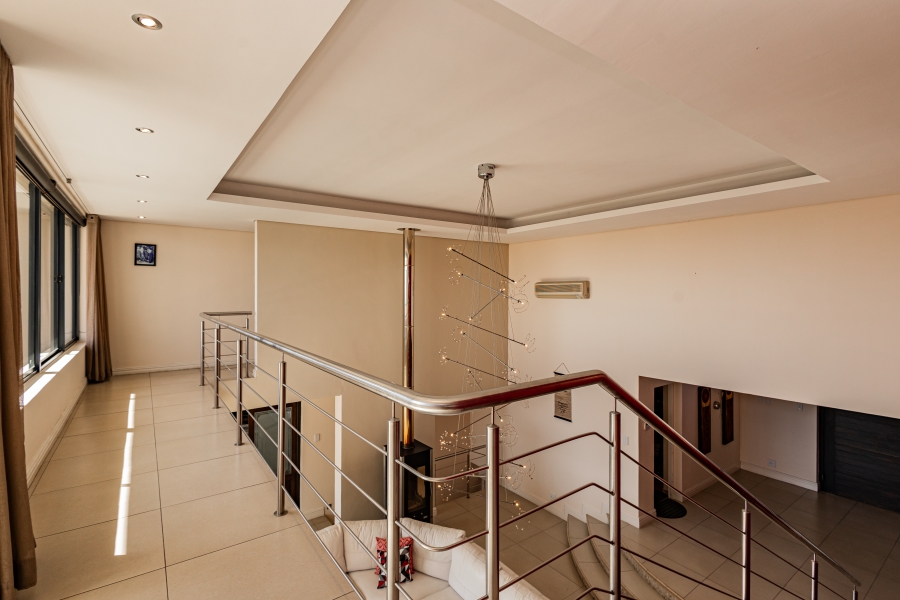 6 Bedroom Property for Sale in Baronetcy Estate Western Cape